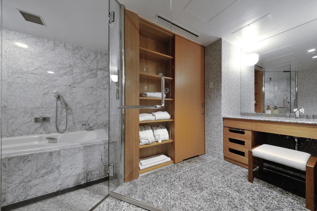 Jr Kyushu Station Hotel Kokura Kitakyūshū Exteriör bild